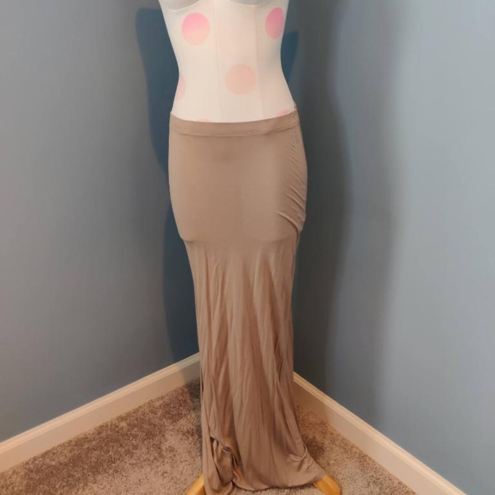 Victoria secret super model essentials long tan skirt, small petite